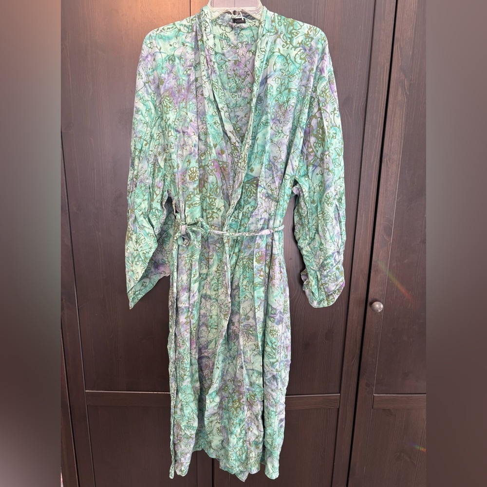Novica Handmade Green Gardens Hand-Painted Rayon Robe